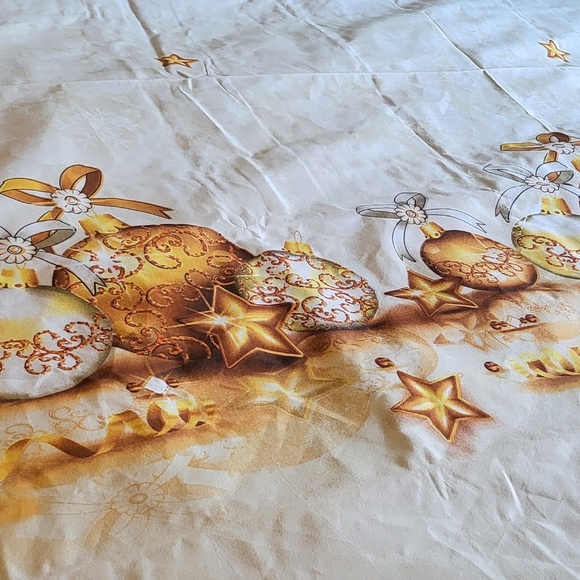 Gold Christmas ornaments one bed cover - Picture 3 of 14